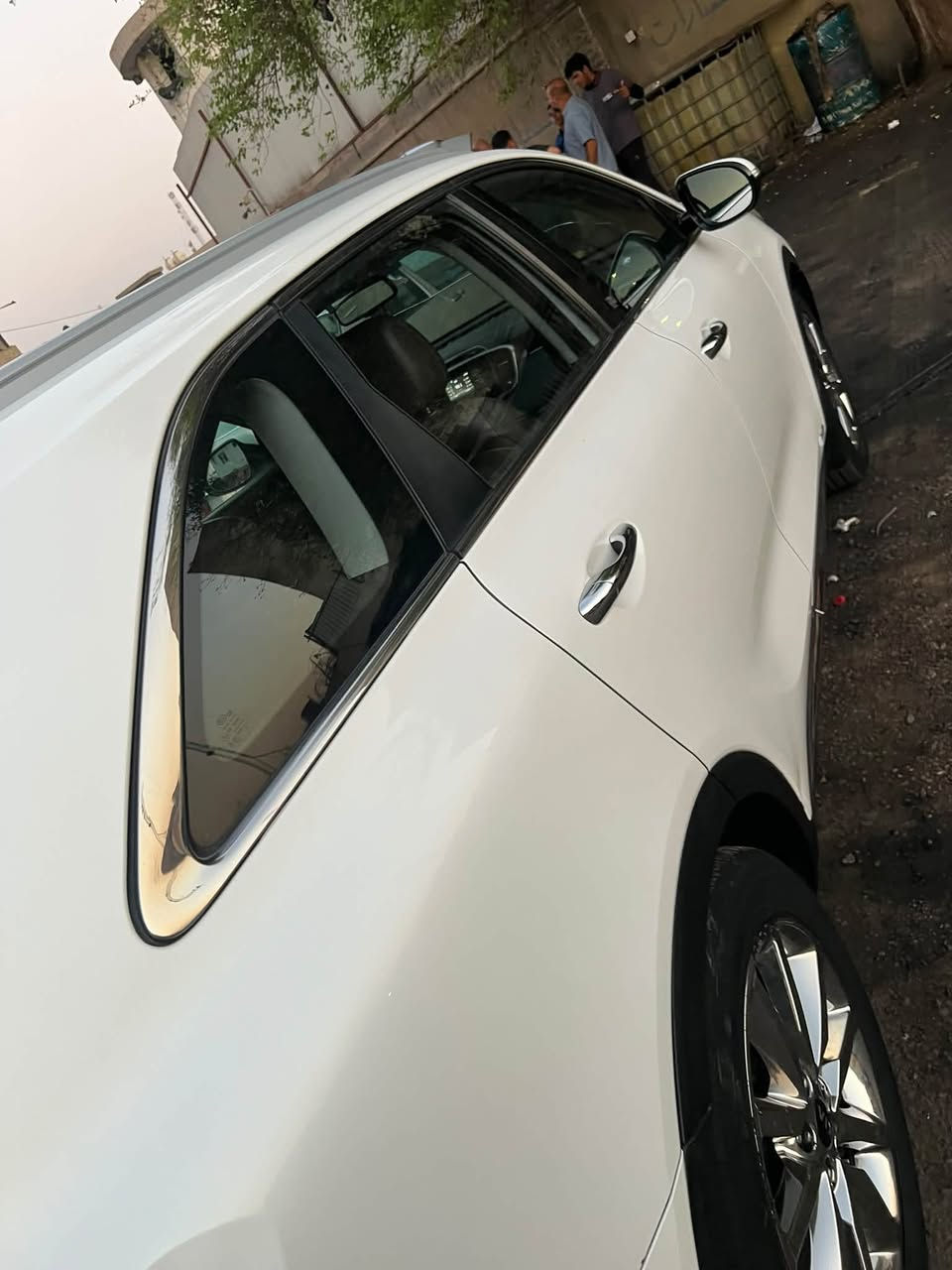 سورنتو ١٦ فول الفول ماشيه ٩٥ بسمي كفاله *********** السعر ١٩٥
