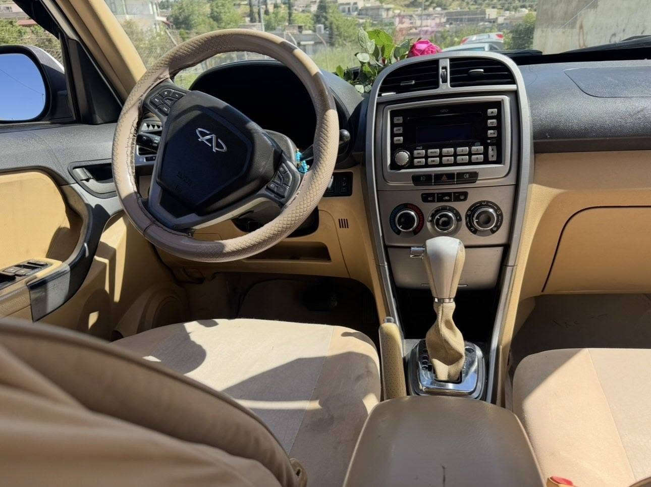 سەرەتا بە ناوی خوای گەورە شێری تیگۆ استیشنر ڕەنگ سپی مۆدێل ٢٠١٤ ماوەی ڕۆشتن ١٤٠ هەزار کیلۆمەتر ١ پارچەی بۆیاخە گێر سیم گێر و مەکینە بە شەرت فول مواسەفات سەیارەکە ماڵی دۆستە هی خۆمانە هی مەعرەز نییە سیعریشی ٧٠ گەڵا و معامەلە *********** تکایە ئەگەر موشتەریت تێل بکە بە نامە جواب نادرێیتەوە السليمانية, العراق
