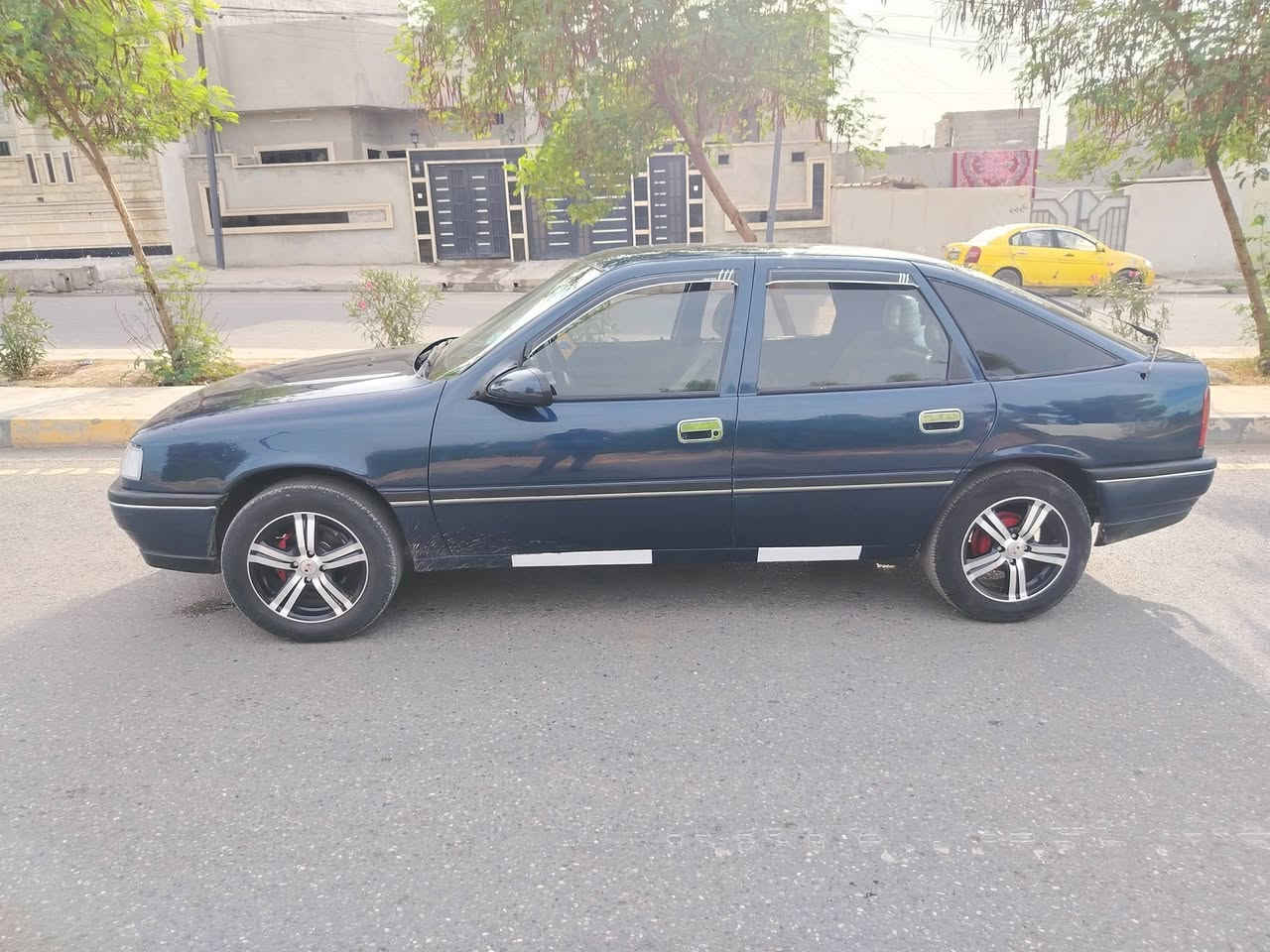 فيكترا • ١٩٩٢ • موصل