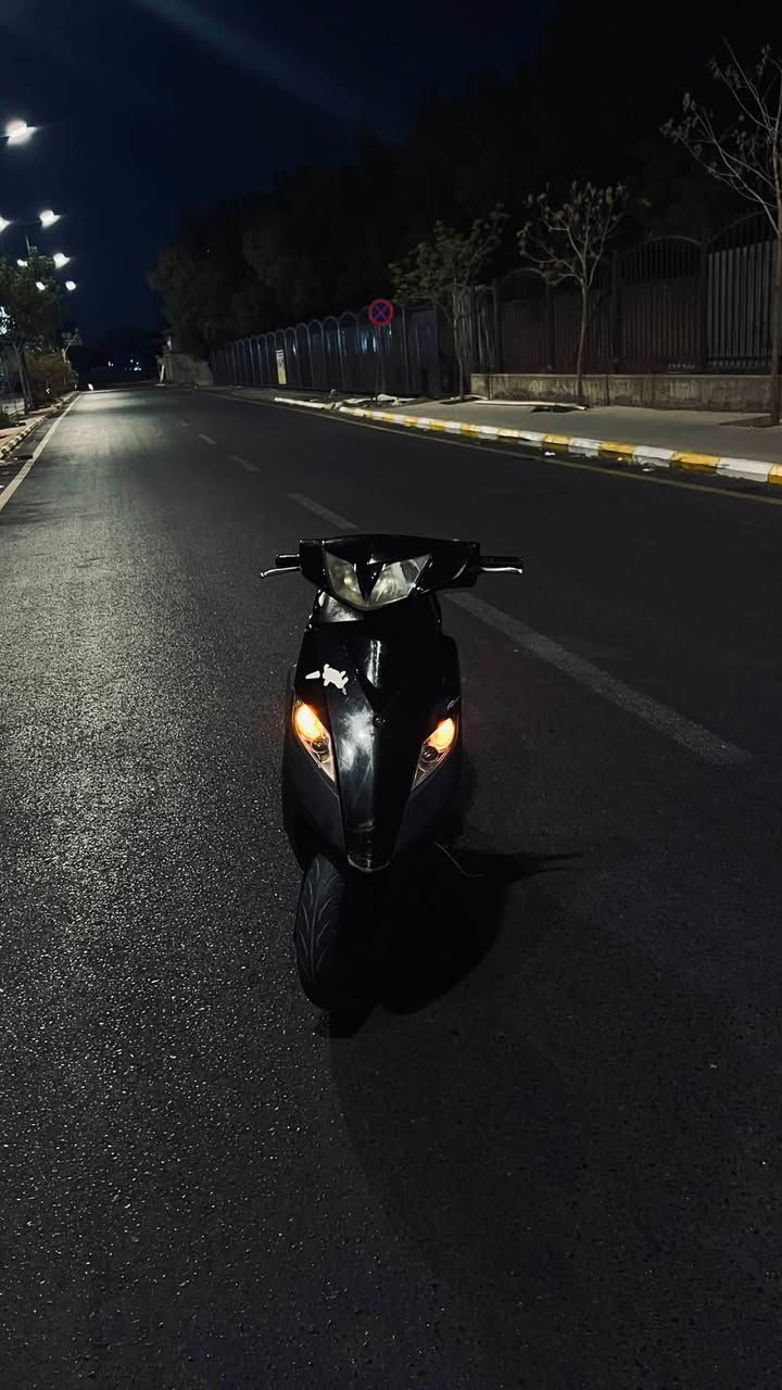 السلام عليكم دراجه ثعلب ياباني نوزل الدراجه نضيفه ومال بيت الله شاهد من اخذته لليوم ما مدخله مصلح 
المكان الحرية بغداد 
الرقم ***********
السعر 500 وبيه مجال

