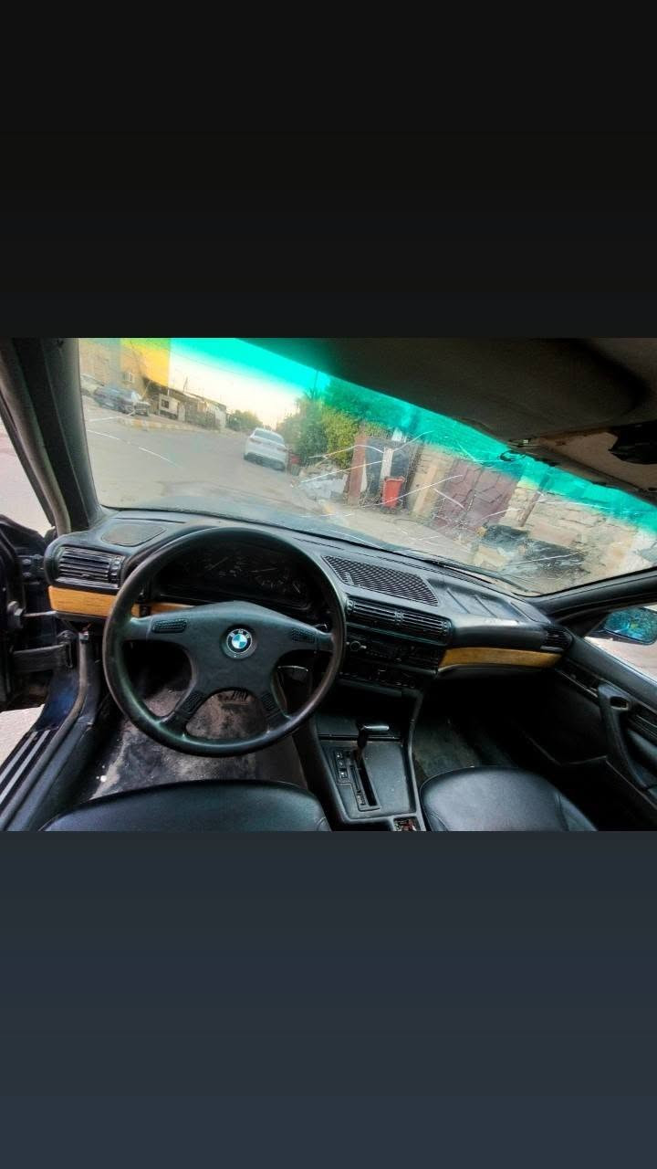 السلام عليكم بي ام مكينه كير بلاد جديدات حداديه جديده كهربائيات كله شغال تخم تايرات السنويه لحد 28 سياره جاهزه وترايك وين ما تريد تبريد عوزه غاز سعر 30 وبيها مجال بسيط مكان ناصريه مركز رقم الهاتف ***********
