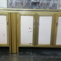 كاونتر للبيع مستعمل السعر ١٧٥ وبي مجال الاتصال 07809456874