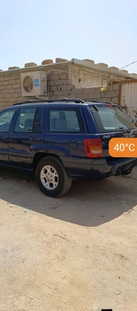 ٢٠٠١ • ٨ سلندر • ناصرية