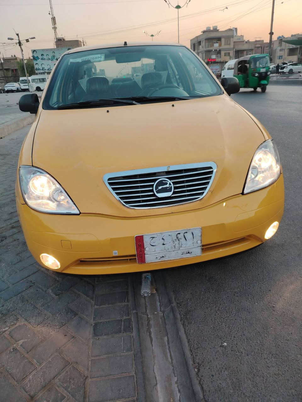 سلام عليكم طيبة مديل 15رقم بغداد كير مكينة تبريد كفالة صدرمامي خلفي جديد تخم تاير جديدسيارة جديد مابي الاضربة والاتبدل بس هلات شوي بل جملغ مامي 4 صابع دوشمة جديد تحويل مباشر رقم هاتف ***********واتساب تصال *********** مكان سيارة بغداد مدينة صدر سعر 32 بيهة مجال الطيبين
