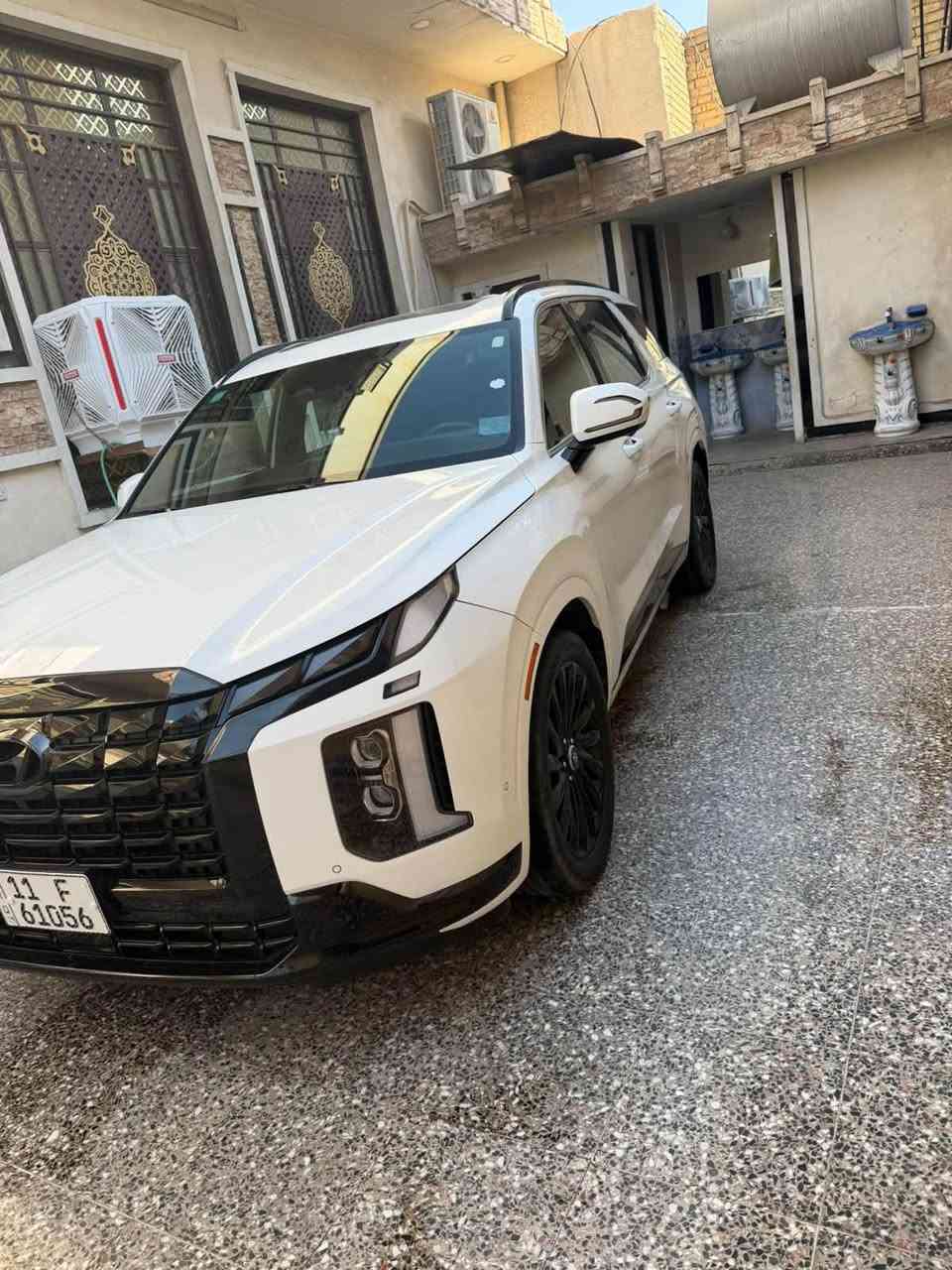 السلام عليكم
هيونداي بلسايد 2024(كلكرافي) وارد امريكي 
مرقم بغداد بسمي شهداء 
الضرر كما موضح بل صور 
مواصفات 
بصمه 
تتحكم بل ريمونت 
تشغيل عن بعد
فتحتين 
كشنات جلد + تدليك 
كشنات إماميه تتفئه +تبريد 
كشنات خلفيه منفصل تتفئه +تبريد 
كشنات كهرباء 
جنطه كهرباء 
داتشو قياس سرعه وملاحضات جامه اماميه
اوتو هولد 
5 كامرات 360 
شاشه تجتل 
بعد مواصفات معروفه
السعر 310 
العنوان بغداد 
رقم الهاتف ***********
