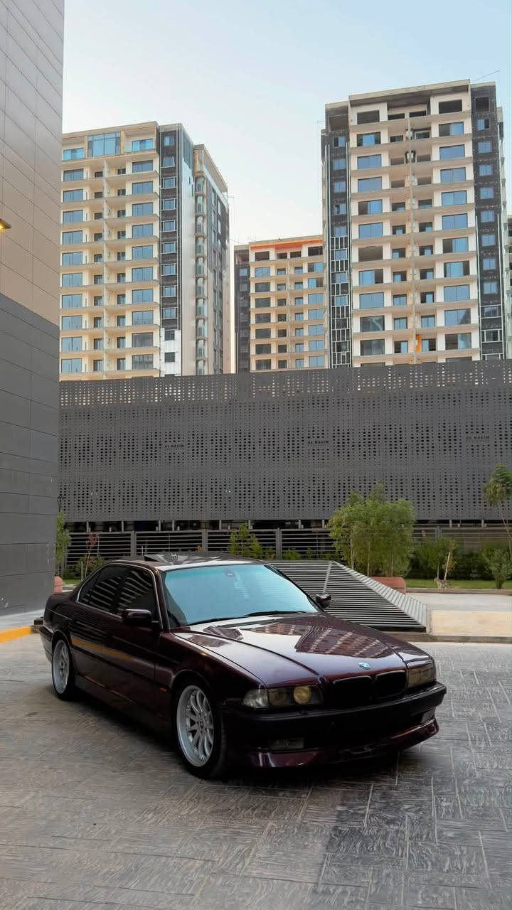 السلام عليكم اخوان
Bmw 740i 1995
كير اوتو
محرك 8 سلندر 40 
المواصفات
شاشه اندرويد
تحكمات ستيرن
سلايد
كشنات جلد M
كشنات كهرباء + خزن ميموري
تدفئه بلكشنات
داخل صاج ملكي
تلفون 
برده خلفية كهرباء شغالة
تبريد ثلج
صندوك شفط
دبل جام 
سياره عليه بدي كت M اصلي 
عليه ويل كب قياس 19 هارتج ويل وتايرات جدد 
رقم بغداد تحويل مباشر 
نواقصها تافهه كلش 
العنوان / بغداد السيدية 
*********** 
السعر 78 وبيها شي بسيط وتسوة اكثر عالصرف البيها
