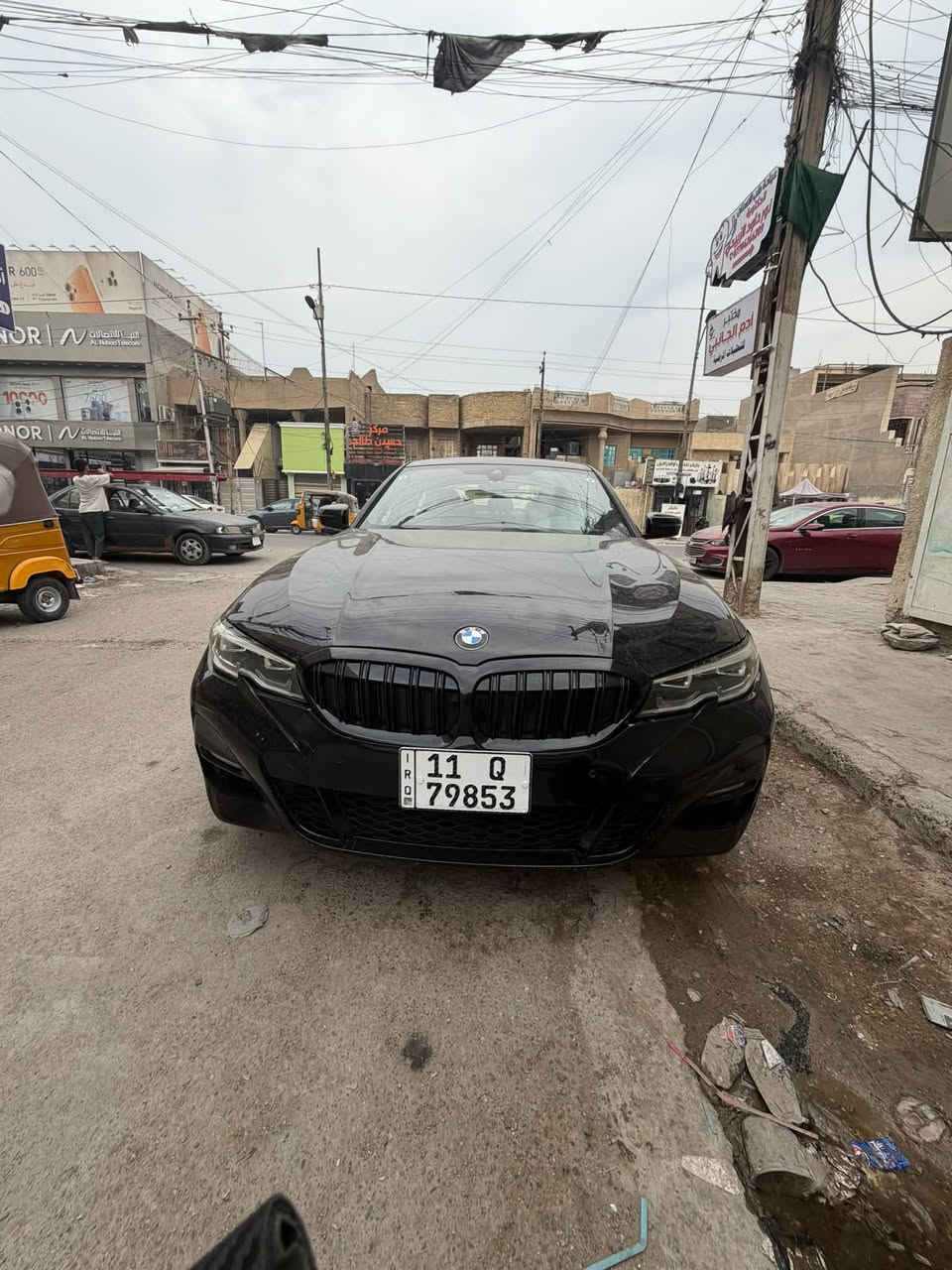 بي ام دبليو BMW موديل 2022 أمريكي حادثها دعاميه 
حادث خفيف السياره نظيفه وجاهزه من كلشي مكانها بغداد  سعرها 255 ورقه وبيها مجال بسيط ***********

