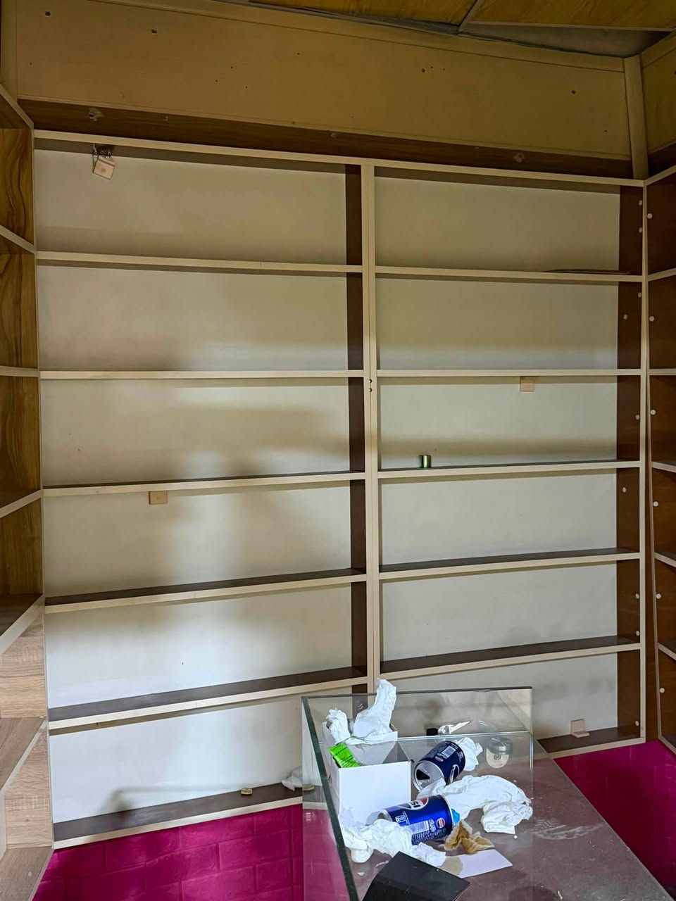 للبيع — رفوف MDF وجام سيكوريت

مجموعة رفوف عدد 15 وجام سيكوريت عدد 4 
وعارضات عدد 3 وباترينة عدد 1 جديد ومناسبة
 للمحلات والمعارض ومشاريع الديكور.

تشمل رفوف عرض، وجامات سيكوريت بتصاميم 
عملية وجاهزة للاستخدام.

📌 البيع كجملة / مجموعة كاملة.

📩 للتفاصيل والاستفسار: مراسلة خاص او على الرقم 
***********
