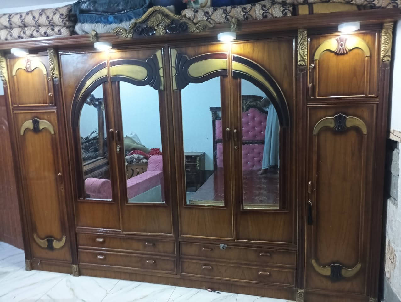 غرفه تسكام عراقي للبيع  السعر عل خاص
