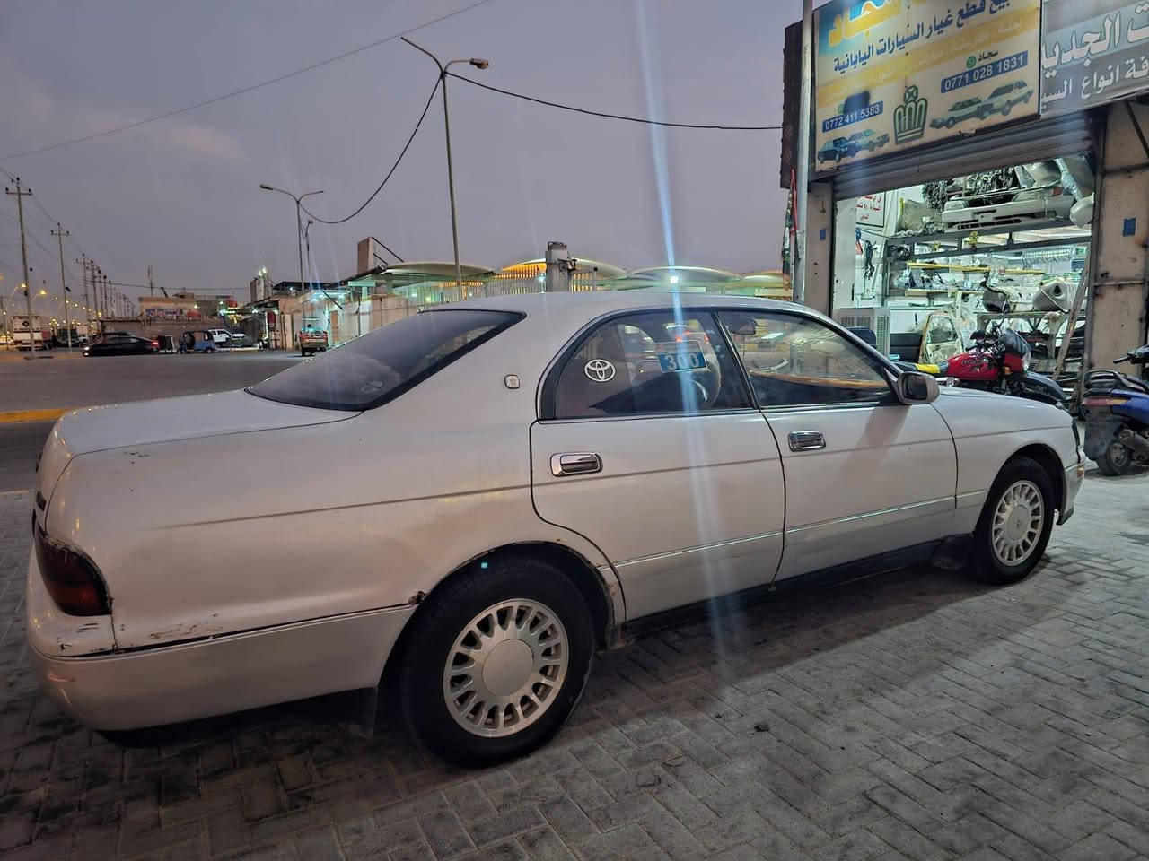السلام عليكم 
بطة متصل موديل ١٩٩٢ 
سيارة بلادية وحلوة لا مصبوغة ولا شي  كفالة اصوليات كصة نقل جثة 
رقم بصرة ومكانها بصرة 
كير ومكينة كلش حلوات 
سعرها  ٤٨ وبيها مجال

***********
