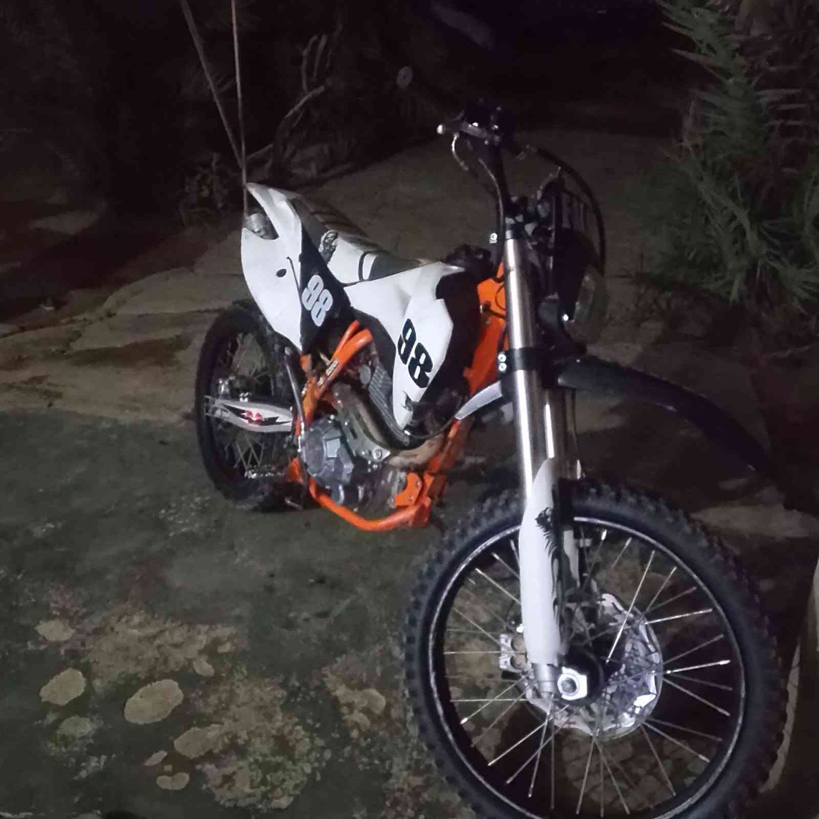 قفاز Crx • محرك 300 • كبس