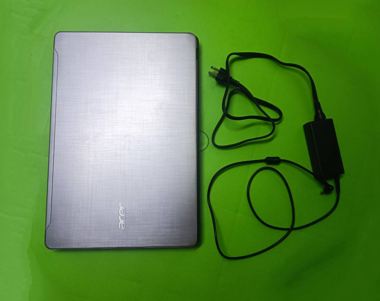 Acer Aspire F5-522 • رام ٨ جيجا • بطارية ١٠-٢٠ دقيقة