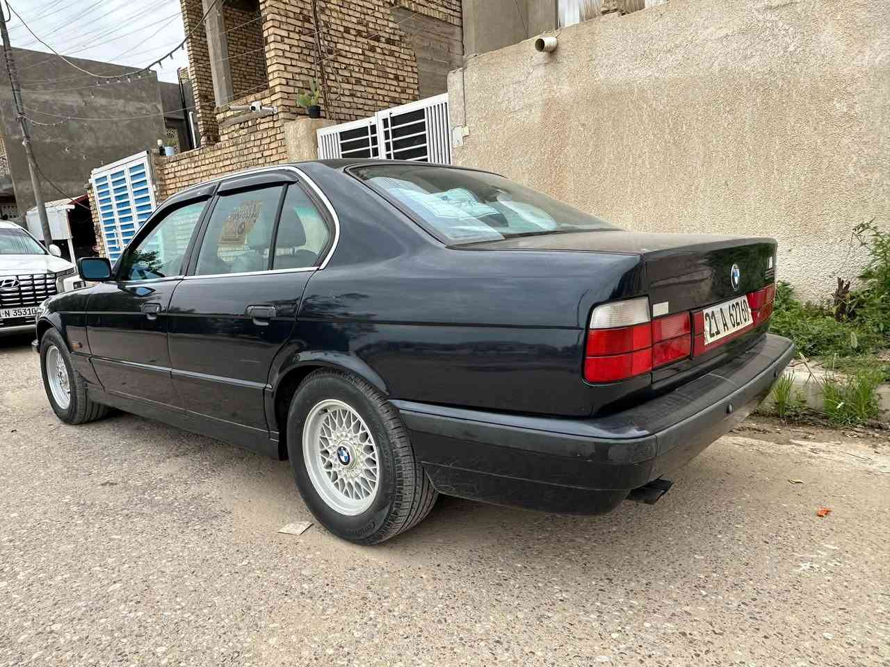 للبيع525i مسكر عدل
جاهزة من كلشي 
ميسان 
واتساب ***********
