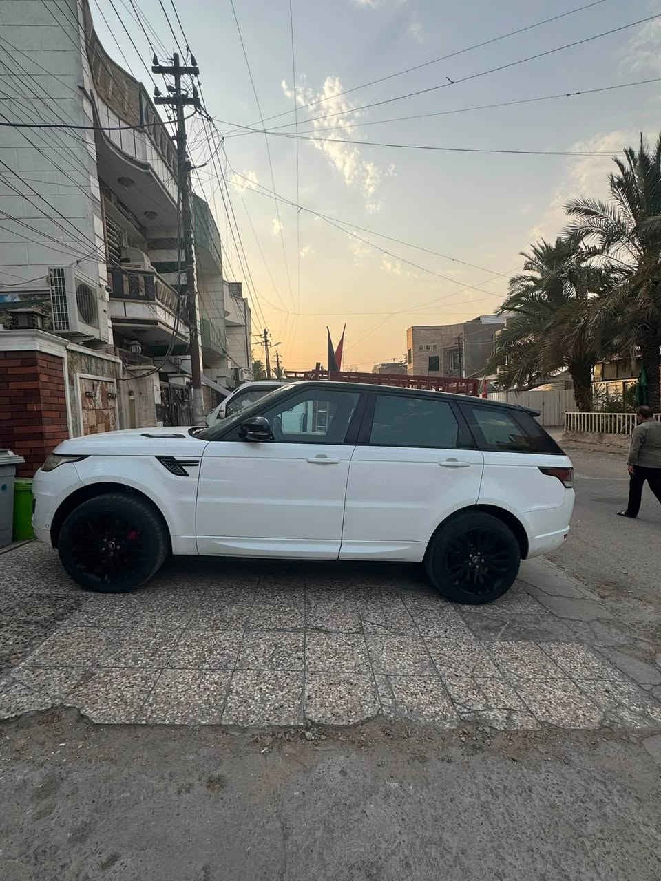 🚘 للبيع | رانج روفر سبورت 2015 🔥

▪️ تو كلر
▪️ محرك 5000cc سوبر تشارج
▪️ الممشى: 120 ألف كم
▪️ المكينة مفتوحة وتچفيت درجة أولى
▪️ صورة السونار مرفقة داخل المنشور

✅ السيارة للبيع، والمراوس متاح حسب القناعة.

📞 للاستفسار والاتصال:
***********
