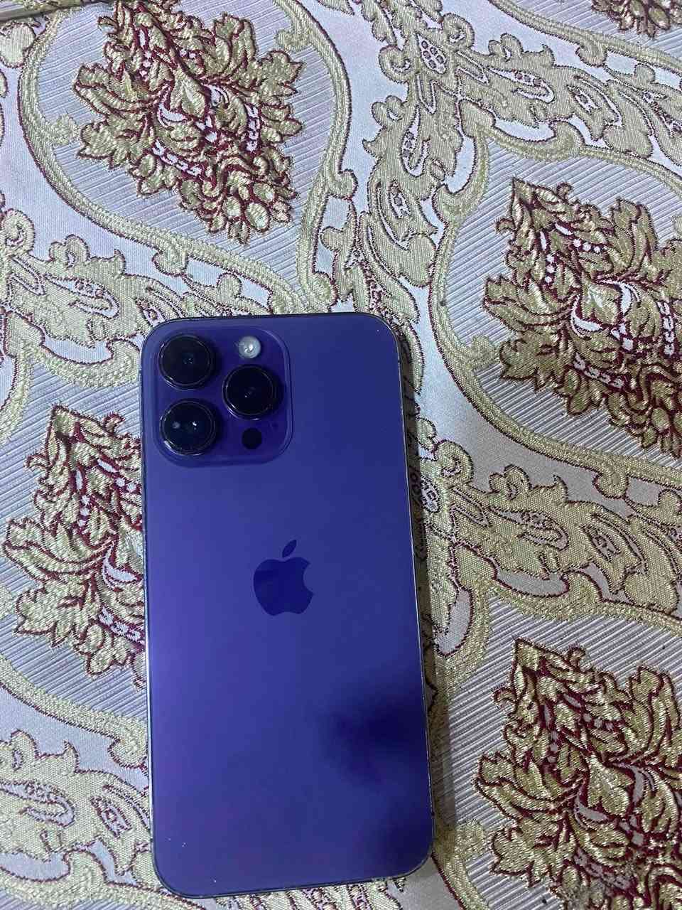 آيفون ١٤بروماكس للبيع مبدله شاشه وبطاريه والباقي كفاله عامه سعره ٤٧٥للاستفسار خاص أو اتصال ع رقم ***********مكاني بغداد العامريه
