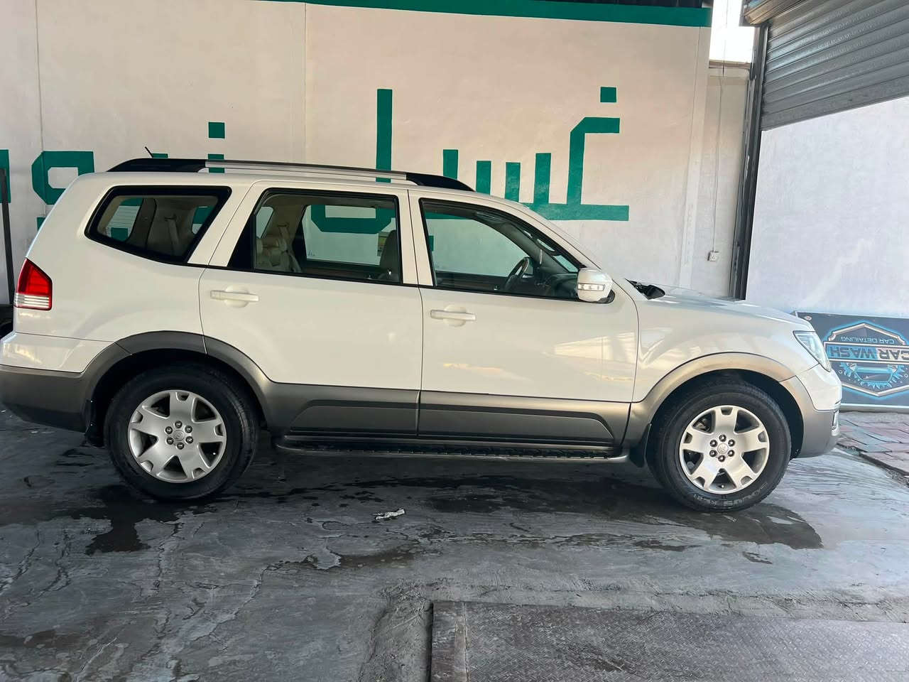 مهافي موديل 12رقم بغداد مكفوله من صبغ بارد فقط محرك مفتوح. بحاله جيده صدر جديد نضيفه سياره  مكان فلوجه ***********
