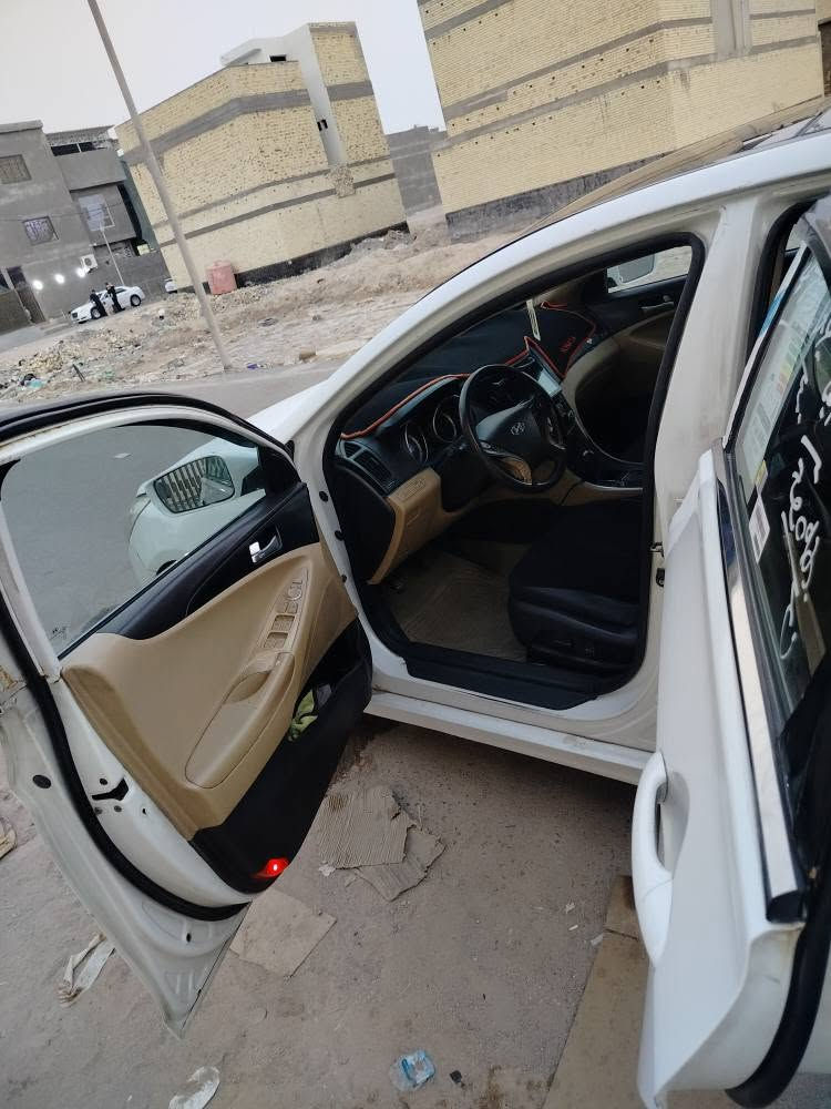 سوناتا 11خليجي لمتدد رقم بصره 
كفاله من الضربه بيه صبغ فقط كم قطعه وموجود سونار بل صورابيع احزام كير مكينه كفاله مكينته 2400
سعر 90وبيه مجال مكاني البصره ياسين خريبط *********** البصرة, العراق
