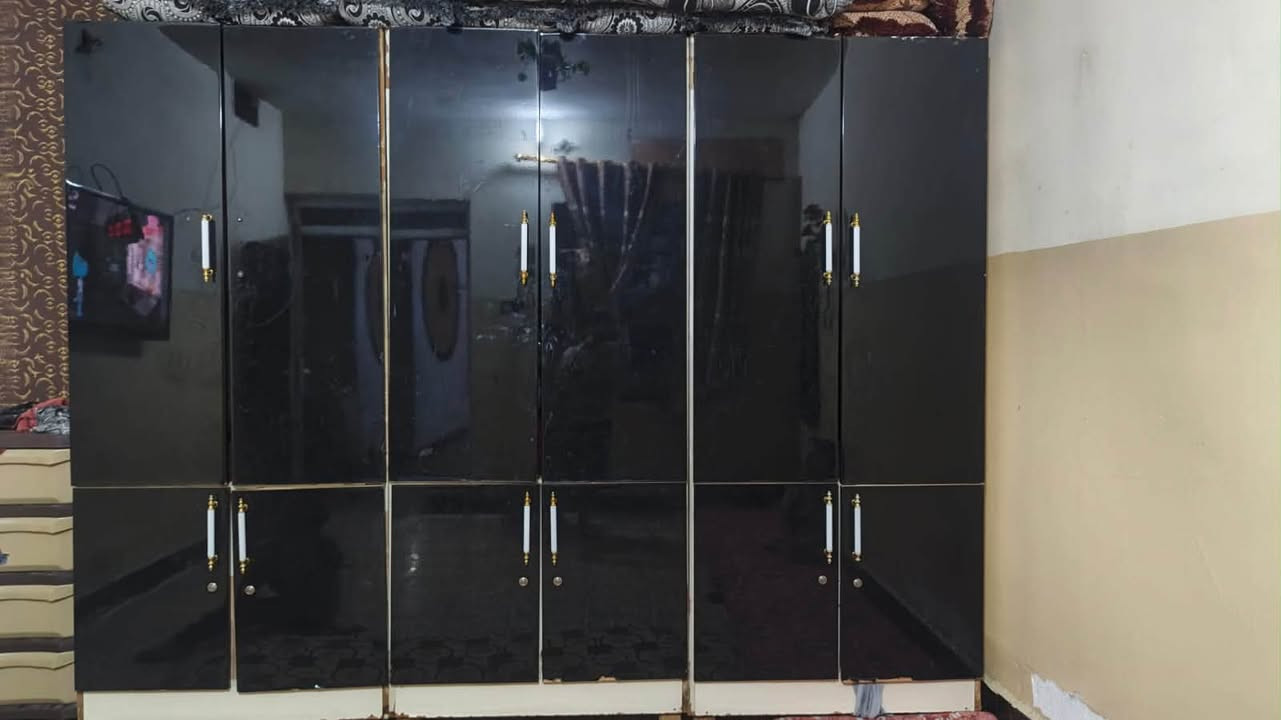 بيع مستعجل ⁉️⛔️
ثلاجه فقط الفريزر شغال سعر 70 

كنتور 3 قطع خشب تركي 160 

بيهن مجال بسيط 

مكاني يارمجه الشرقيه الأولى

*********** اتصال واتساب
