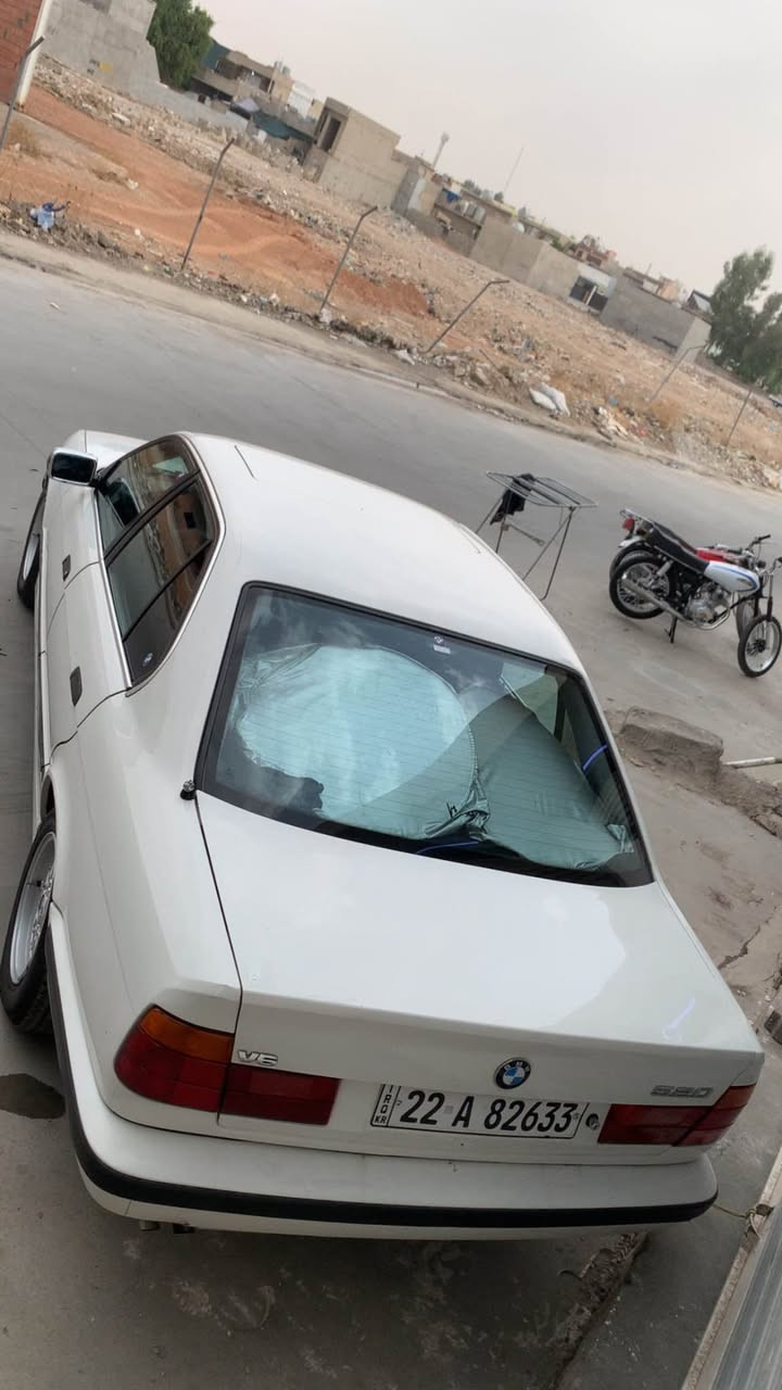 بي ام ٥٢٠ • موديل ١٩٩١ • رقم كركوك