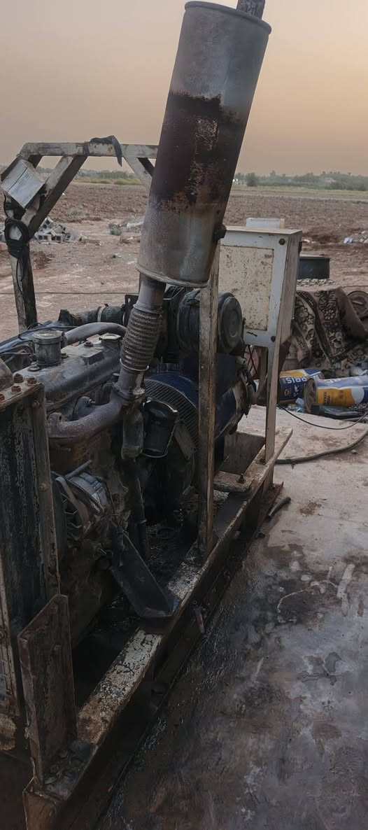 السلام عليكم ورحمة الله وبركاته 
مولدة للبيع نوع افيات ابلادي مع رأس التوليد 40 KV ابلادي المكينة لا تبخير و لا تنقيص خير من الله كهرباء جيدة السعر 30 ورقة وبية مجال بسماية قرية عشرة الاتصال ***********
