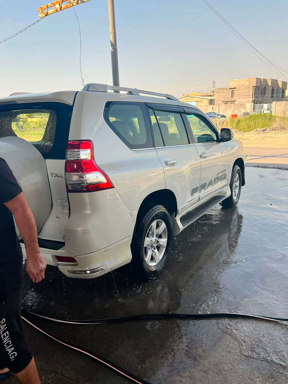 برادو ١٤
خليجي بية بارد باب الصندوق محرك ٤سلندر للبيع ٢٥٥$

مكاني كربلاء 
***********
