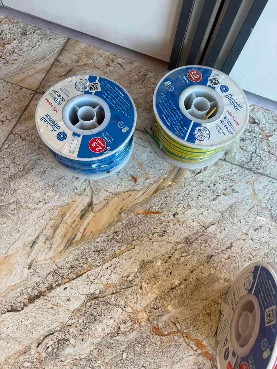 سناكل للبيع ابو 1.5 ابو 2.5 الفنار السعودي الاصلي مو التقليد للشراء يرجى مراسلة الصفحة او الاتصال او التواصل على هذه الرقم ***********
