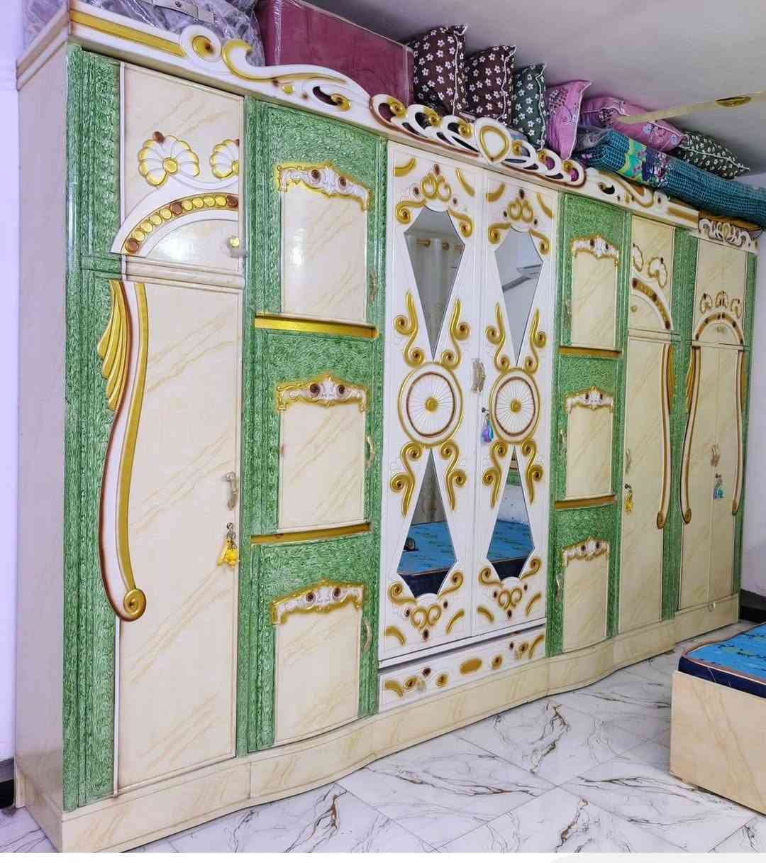غرفة اخشاب • للبيع • واتساب