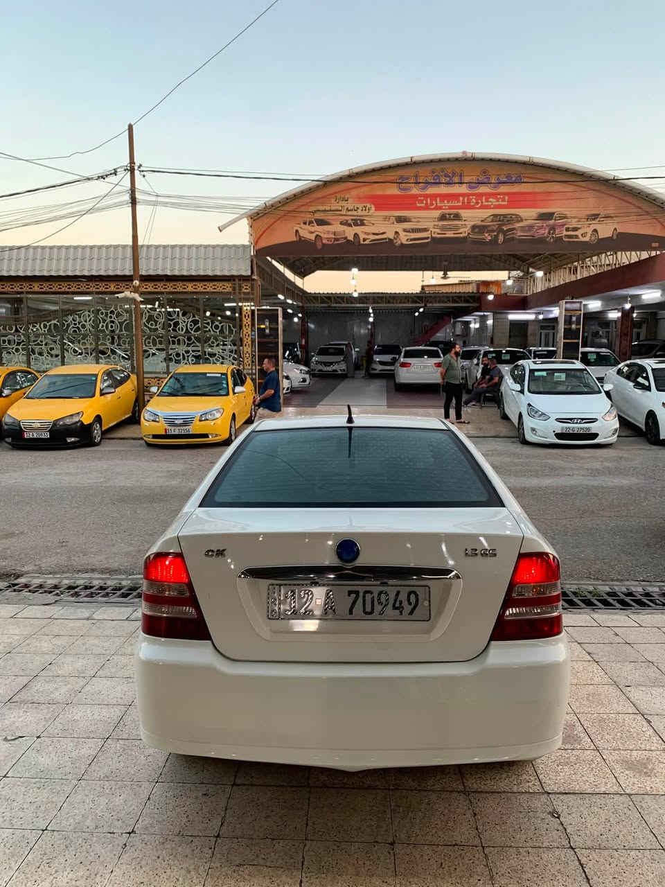 السلام عليكم للبيع  CK 2013 
السعر: 45$ قفل 

بدون صبغ محرك كورلا محرك بداية صرف لانفخ ولا رخاوة گير طخم كلها شرط رقم نينوى انكليزي سنوية جديدة  شاشة كامرة سيارة جاهزة 

للاستفسار: ***********
