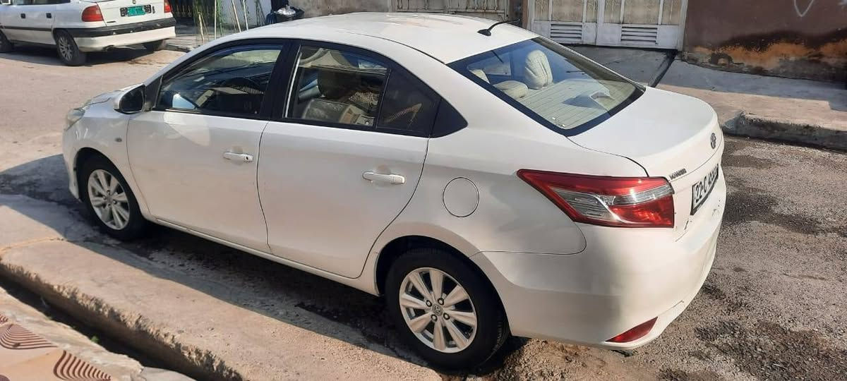 یارس ٢٠١٥ 
٤ دەرگا بۆیاخ بی ژۆرؽ
پێش و پشت کەپس 
سەنەوی تاوەکو ٢٠٣٠ بەناو خۆمە
گؽڕ مەکینە تەبرید بەشەرت

٢٠٣ هەزار کیلۆمەتر ڕۆیشتووە مەکینە بچوک

*********** أربيل, العراق
