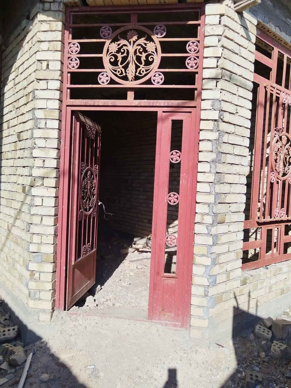 بيت هيكل طابق واحد شارع 10 نافذ ع شارع 20 مقابل مدرسة الاعظميه السعر 65 مليون وبي مجال
***********
***********
