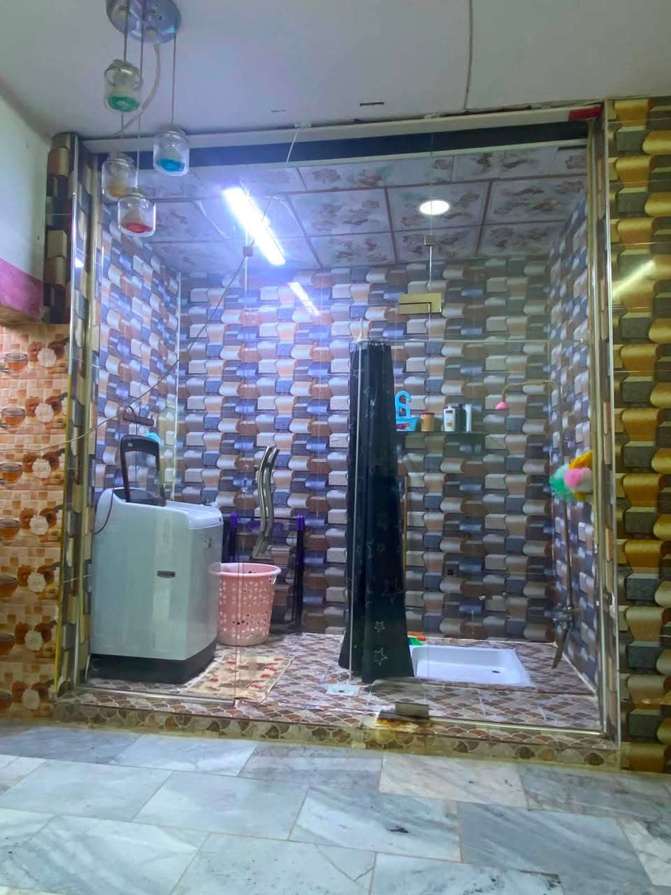 100 متر للبيع حي الميكانيك شارع معمل  الغاز السعر 26 بي مجال الاستفسار ***********
