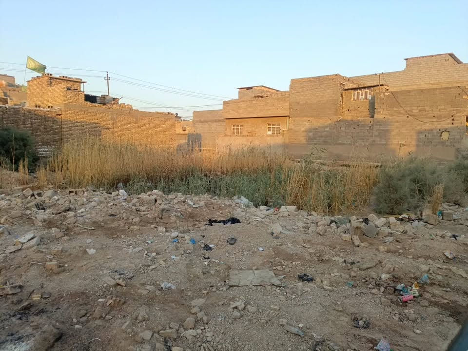 سلام عليكم عندي كاع ٢٢٥ متر لبيع بل حميديه شارع السبيس قرب سوق الثاني ***********
