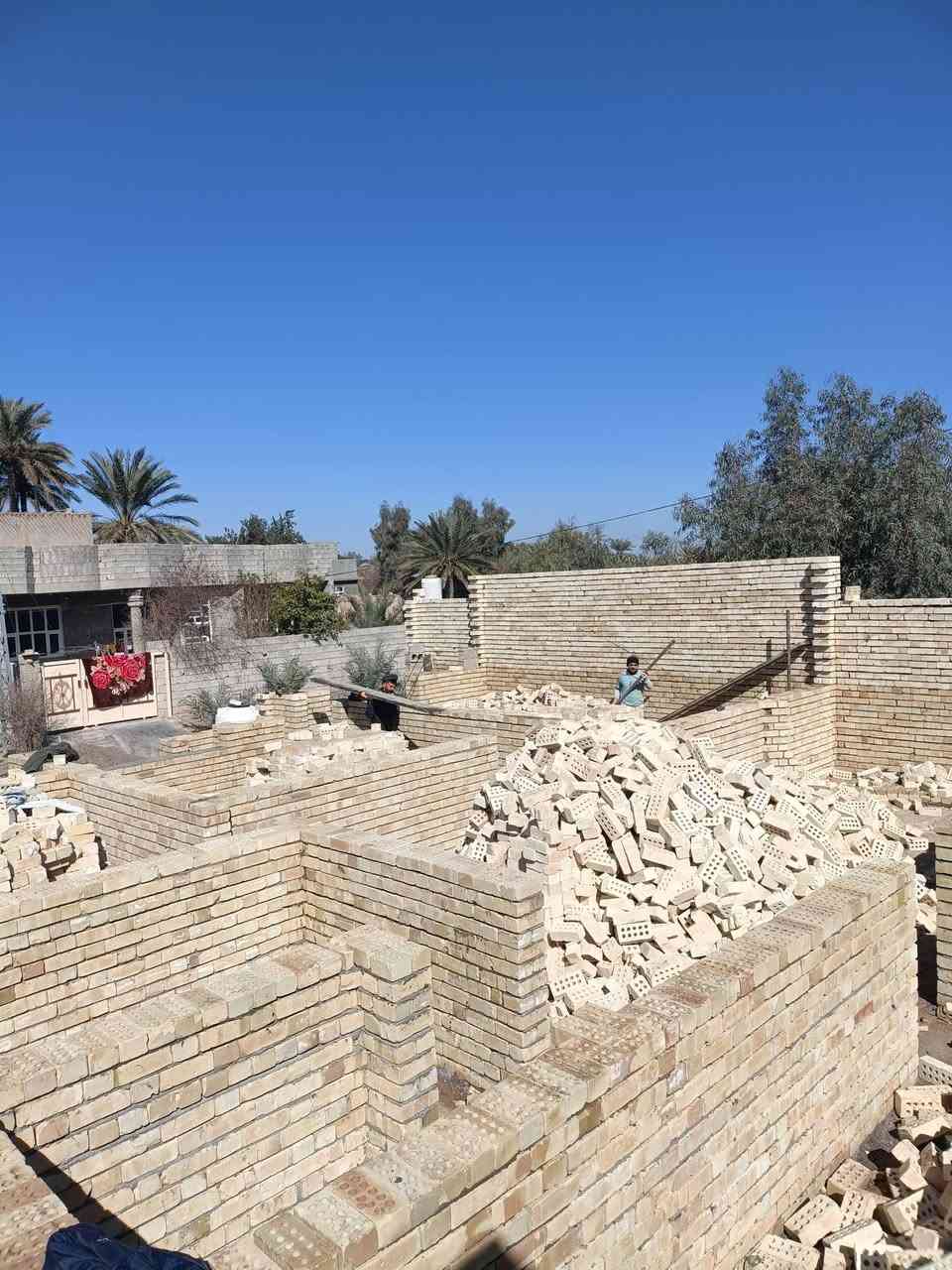 كادر بناء طابوك بلوك شغل نضيف وسريع العمل يكون بنضام الدبل قطعي في جميع انحاء بغداد رقم ***********
اتصال او واتساب
‏‪***********‬‏
