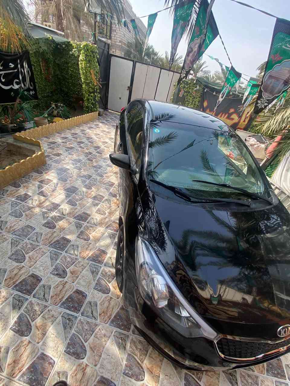السلام عليكم عليكم كيا سيراتو مديل 2014 خليجي كفاله كير مكينه دواخل كله كفاله بيه جم قطعه صبغ اثر طخات بسيطه سنويه جديده رقم انكليزي بسمي السياره وهزه جديده تحويل شرط  مكان سياره البصره ابي الخصيب السعر 90 وبيهه مجال رقم تلفون ***********
