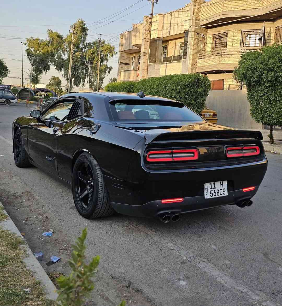 جالنجر 2016 بدون ايرباك وكير ومحرك مكفول
سعر 124 وبيه مجال بسيط 

شاشه جبيره و تحكمات ستيرن وداخل جلد احمر وبلوتوث ومحرك 3.6 المرغوب بانزين كله عادي وتخم تاير وصور لحادث بلمنشور هزه جديده ورقم بغداد جديد

بيه قطعتين ونص صبغ وباب مفتوح وراسلني ادزلك سونار وبنيد محدث مبدل كاربون فايبر اصلي .

العنوان بغداد البياع
***********
