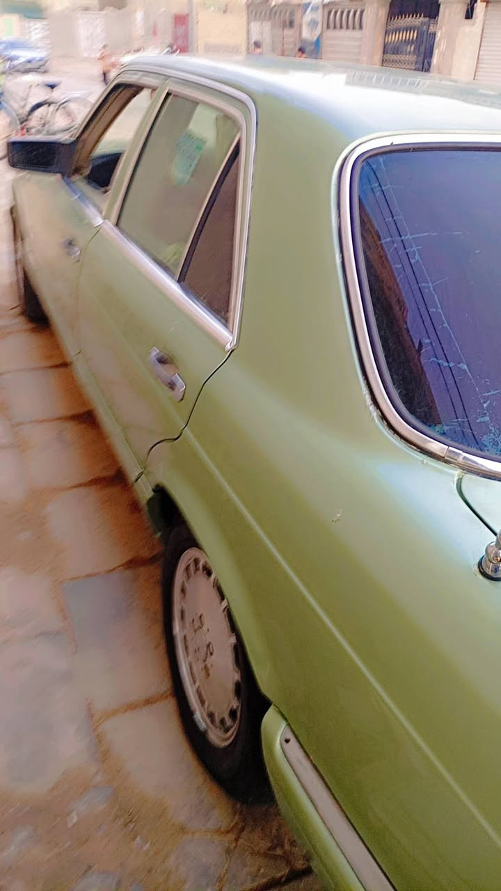 السلام عليكم مارسدس جانبوا موديل 90 محوره بطه دياكوا تبريد حداديه نظيفة تخم تاير كهربائيّة كامله سنتر لوك رقم بغداد سنويه لغاية 26 المكان ناصريه مركز السعر 50 رقم التلغون
*********** والخاص موجود
