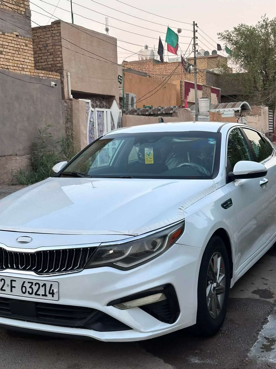 للبيع او مراوس كيا أوبتيما 2019نص فول ماشيه 119,00m
محرك 2400 gdi مكفوله 

حادث سياره جاملغ مبدل بلادي 

موصفات 

 شاشه جبيره 

كامره دواره 

رادار امامي 

رادار جانبي 

رادار خلفي 

حساسات خلفيه  

ويل حجم 16

كروز سرعه 

تثبيت مسار

مانع انزلاق 

ثلاث انظمه قياده ايكو/نورمال /سبورت 

صدر مال سياره بلادي مال شركه ما ملعوب بي 

سعر سياره 139 ورقه وبيه مجال للشراي 

مكان سياره واسط نعمانيه

للاستفسار اتصال ***********
