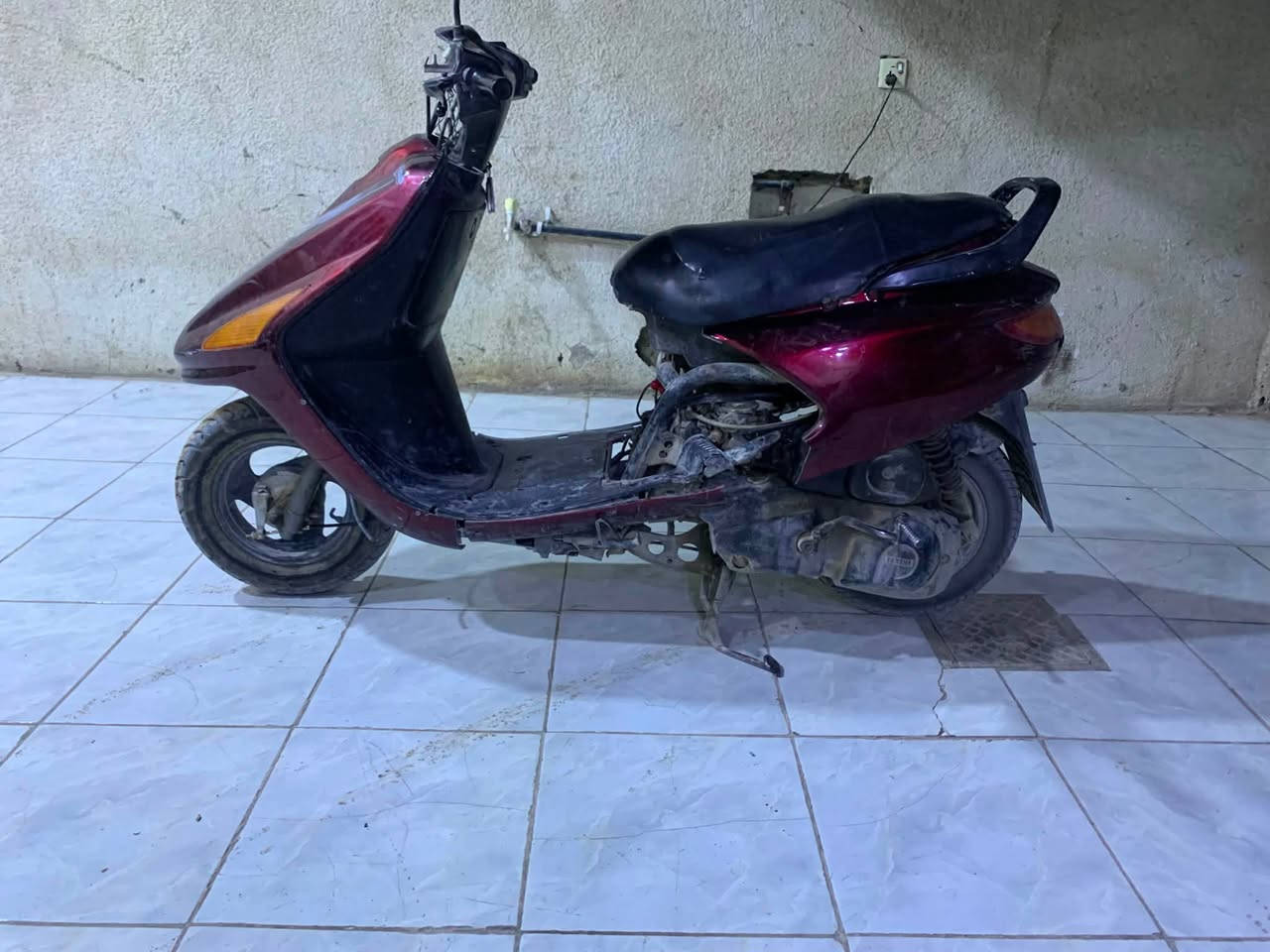 سلام عليكم دراجه فراشه مفتوحه مره وحده قبل وهسه بيه تبخير دراجه شغاله هندر واحد كهربايات طافيه يردله ترتيب لين جنت تاركها كفرات موجده كملات ‭***********‬ سعر 175 دراجه خير من الله دراجه شغله هندر واحد وسرعه
