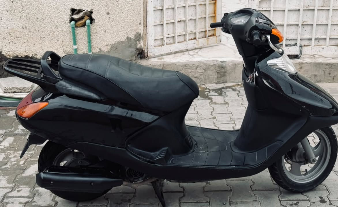 مستعجل • مكينه خير • دهن كل شهر