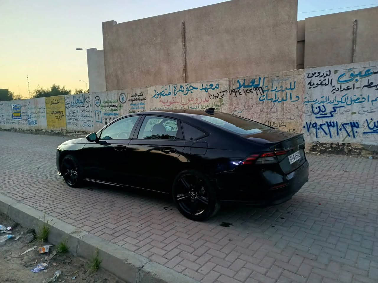 هوندا اكورد 2023 هايبرد سبورتL
السيارة ماشية 48 ميل 

حادثه موجود بيه مكانات صبغ 

بغداد حي الجامعة

***********
