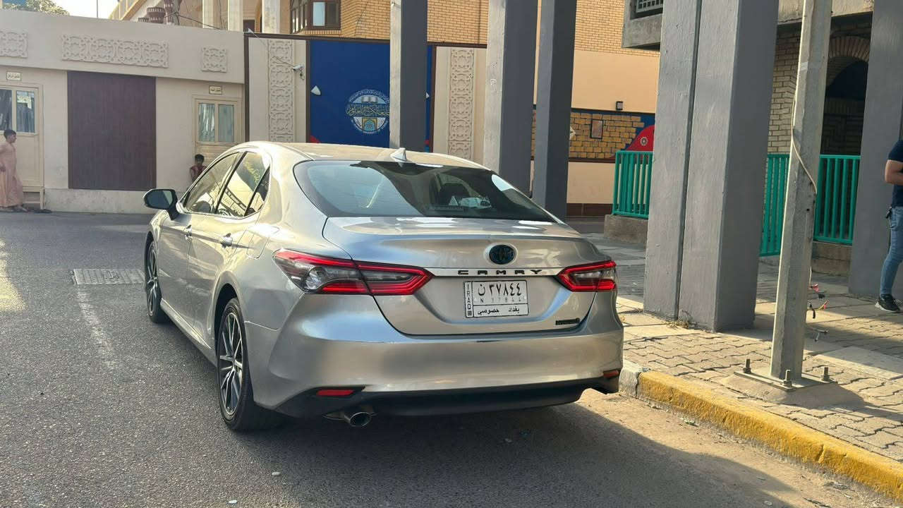 السلام عليكم كامري للبيع مديل  2023 هايبرد فول مواصفات عدا الفتحه رقم بغداد امريكي حادثهة جاملغ خلفي راجع بارد وجاملغ خلفي ثاني الثاني كلير من امريكا بدون دواخل بدون ايرباك  ماشيه 73 الف كيلو والباقي كله كفاله  *********** عنوان بغداد اليوسفيه السعر 182 وبيهة مجال
