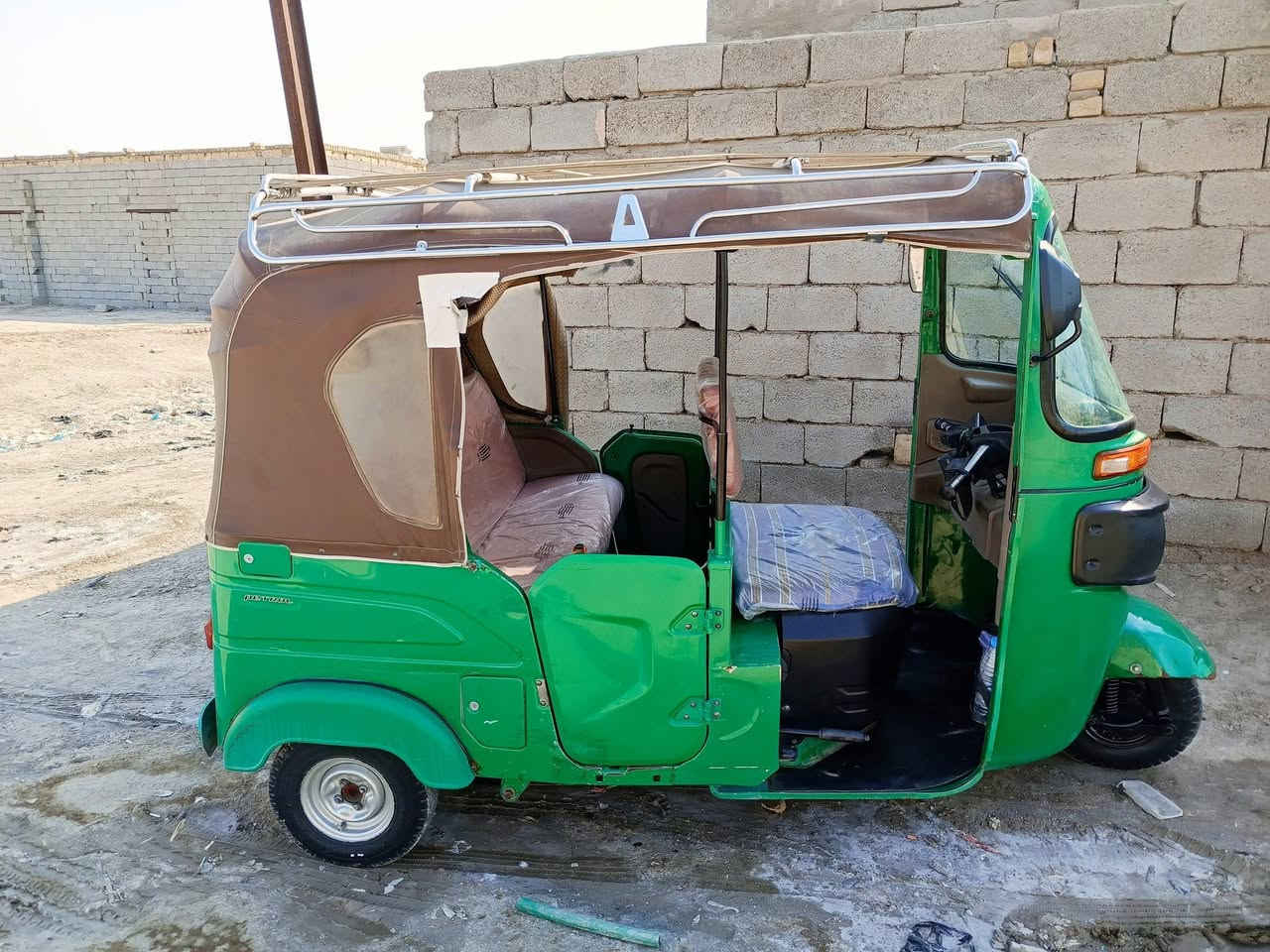 سلام عليكم تكتك للبيع موديل 22 شهر 11 تكتك خير من الله ***********

