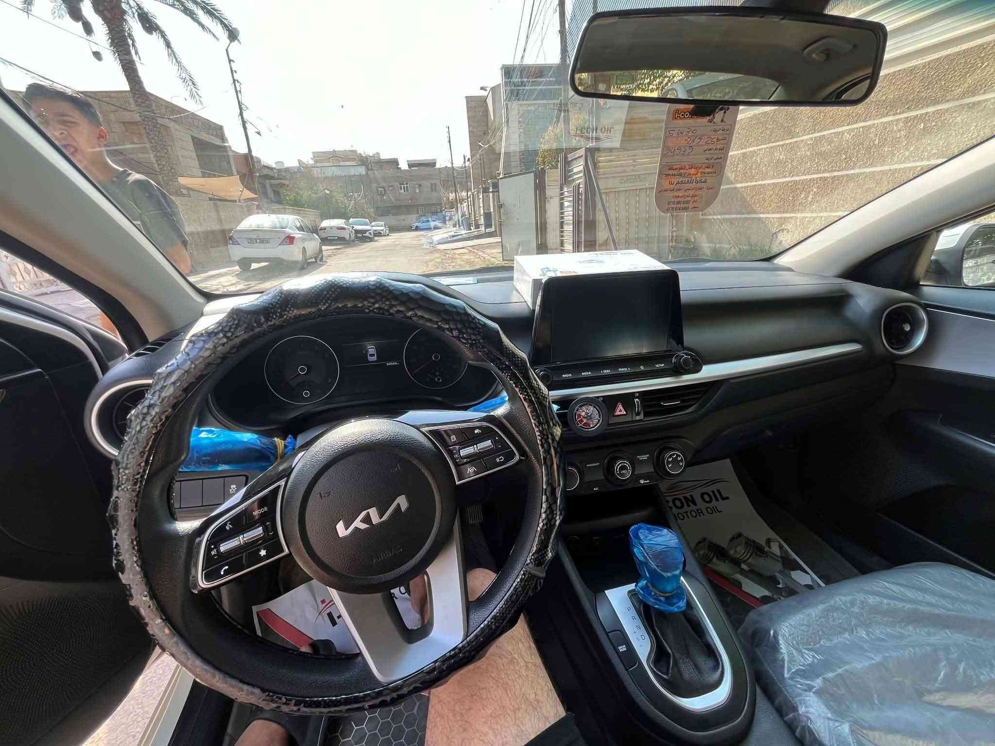 🚘 للبيع كيا فورتي موديل 2022
🔹 رقم شمالي
🔹 وارد أمريكي
🔹 ماشية 95 ألف
🔹 حادث جاملغ خلفي شويه من لباب رش امشرلك 
🔹 الصدر والتايرات
🔹 مكينة وكير بلادي
🔹 السيارة جاهزة وما تحتاج أي شي
🔹 سيارة خير من الله تريد وكاله او تحويل 

📍 العنوان: بغداد – الدورة – الجمعية
💰 السعر: $133وبيه مجال شي قليل

📞 للاتصال: ***********
