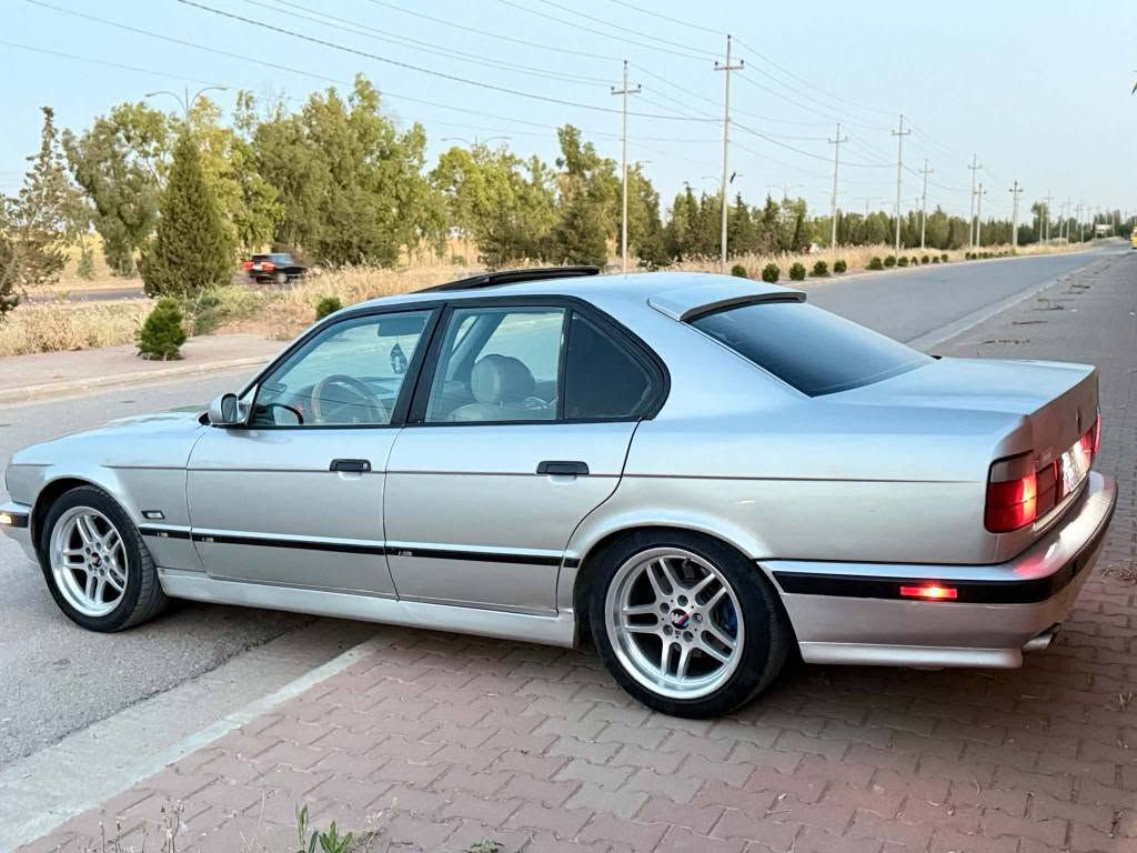 BMW525
مۆدێل1993 ئۆتۆماتیک ئاڕم هەولێر ناو فۆڕمیکا کوشن جلد دووجام کارەبا گێڕ مەکینە بەشەرد پێش پان سوکان پەپولە *********** السليمانية, العراق
