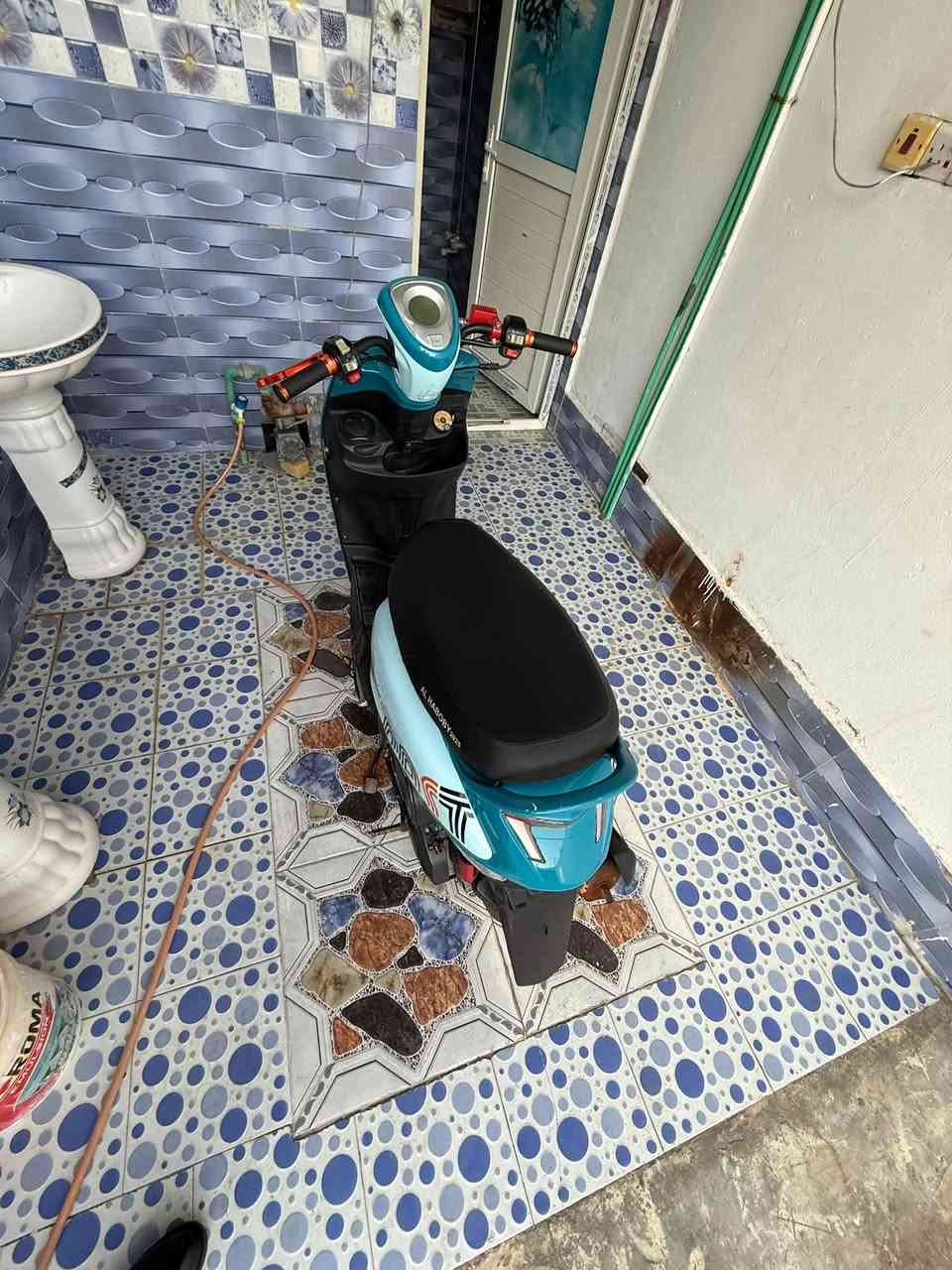 للبيع دراجه جديده نظيفه
محرك مكفول 
كلشي شغال بيه 
مكانه البصره ابي الخصيب 
سعر ٧٥٠
