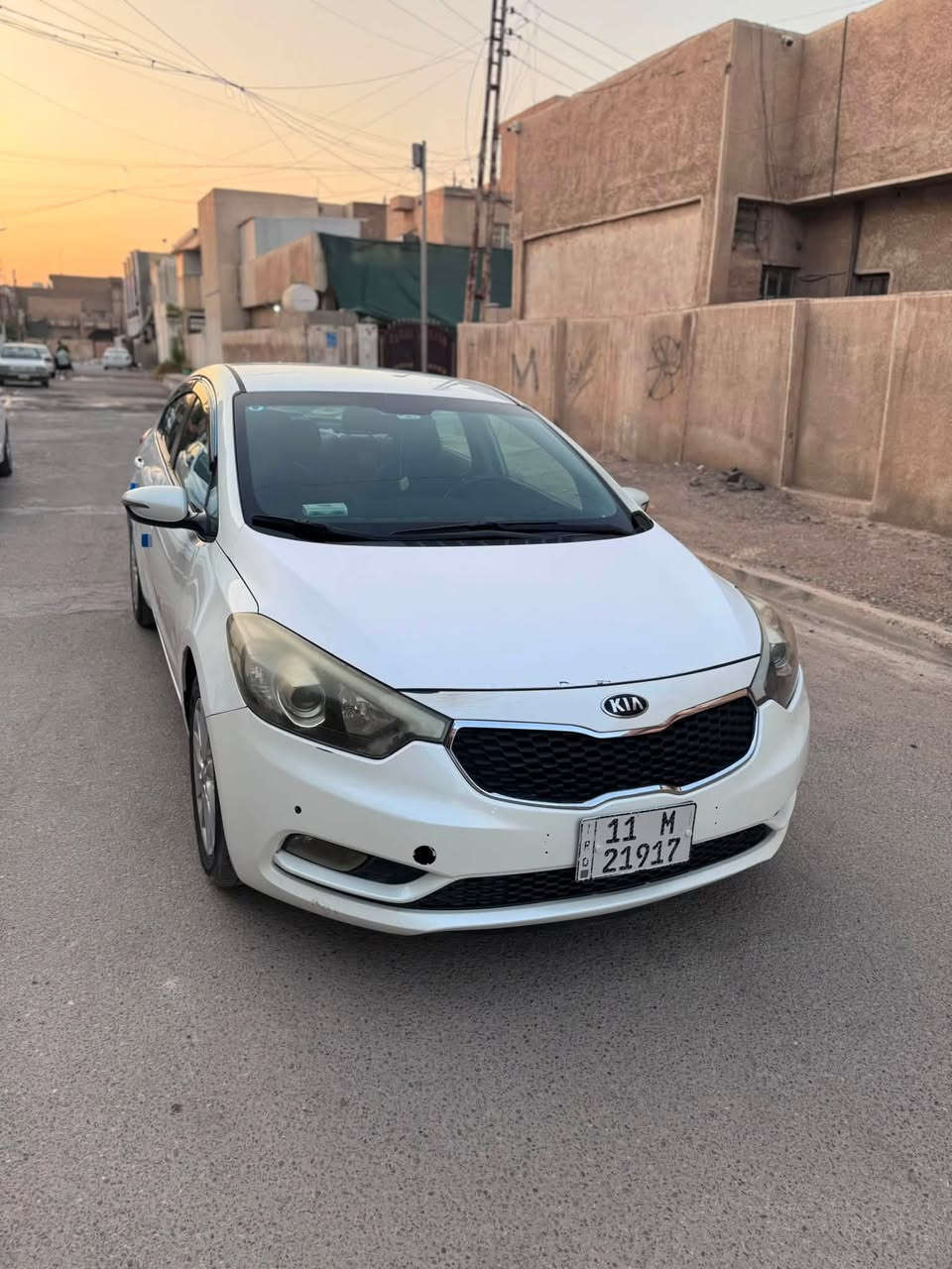 السلام عليكم
كيا فورتي 2014

* وارد أمريكي.

*محرك 2000 (DOHC).

* السيارة نظيفة جدًا، وحالتها ممتازة،

المواصفات:

* شاشة.

* تحكم ستيرن .

* بلوتوث.

* شاحن.

* اشاير مري .

* ومواصفات أخرى معروفة بفئة الفورتي.

* ⁠منضومه زنون LED

الميكانيك 

* المكينة، الكير، والتبريد بحالة ممتازة.

* الحدادية جديده 

* التايرات جديدة.

ملاحظة بكل أمانة:

السيارة بيها حادث امريكا (جاملغ وباب جانبي )

وبيها طخه خفيفه بل بنيد 

السعر :

108 وبيها مجال بسيط

📍 الموقع: بغداد

📞 للاستفسار والاتصال: ***********
