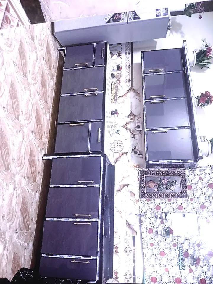 السلام عليكم كاونتر وثلاجه للبيع
المكان بغداد مدينه الصدر 

كاونتر مترين   

والسنك متر ونص 

***********
