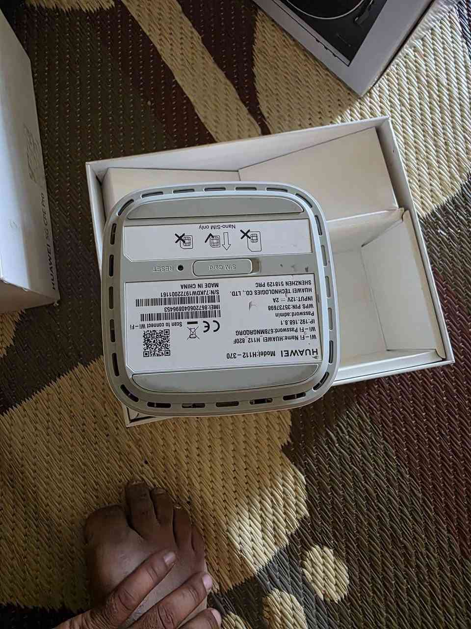 هذا راوتر هواوي HUAWEI 5G CPE Pro 2 (موديل H122-373) الذي يدعم شبكات 5G السريعة.يعمل الجهاز بتقنية Wi-Fi 6، مما يضمن اتصالات لاسلكية عالية السرعة ومستقرة للأجهزة المتعددة.تم تجهيزه بمجموعة شرائح Balong 5000، التي تتيح سرعات تنزيل فائقة تصل إلى 3.6 جيجابت في الثانية.
تواصل واتساب 
***********
شباب اني ماعرف سعره 
طلع عندي باامزون
