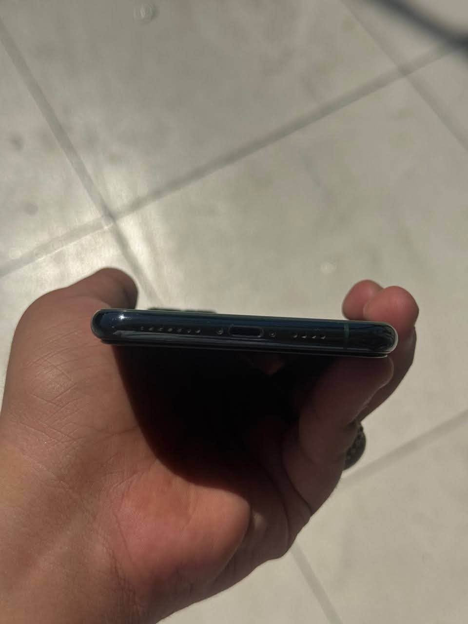 السلام عليكم 
iPhone 11 Pro Max
شرق اوسط 🌎
بلادي وتر بروف قطعة نادرة✅
بطارية ٧٣ بلادية صرف طبيعي جدا ✅
ذاكرة 256 
لون زيتوني 🫒
شاصي نضافة 100%✅
جهاز بلادي وتر بروف زلغ مابي 
صوت اتصال ✅
فرمت حدث✅
السعر انتبه ٣٧٥ وبي مجال بسيط
مكاني بغداد الزعفرانية 
توصيل ماعندي
جهاز بدون ملحقات 
*********** 
خابرني وتدلل
