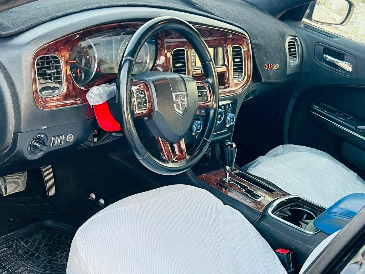 سلام عليكم جارجر موديل 14 سيارة جديدة من مكينة من كير من كسن من حدادية تخم تاير تبريد منضومة كاملة جديدة سيارة بيهة جاملغ وبنيد وجاملغ خلفي بي طكة تاير شوية ما متذي بس سيارة كبل تحويل سيارة بل بصرة سعر 130 وبيهة مجال قليل كلش ***********
